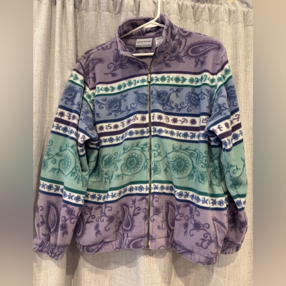 Alfred Dunner Fleece jacket full zip - very soft Medium Petite